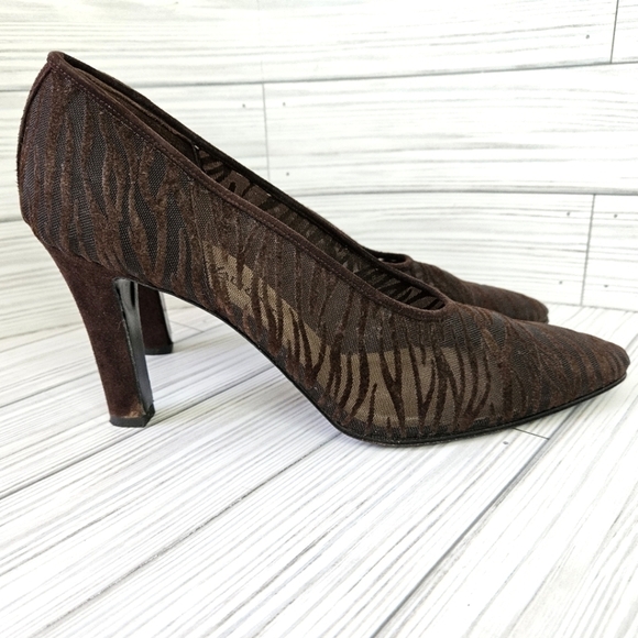 Vintage Yves Saint Laurent Velvet and Mesh Stripe Heeled Pumps in Brown Size 8.5 - Picture 6 of 9